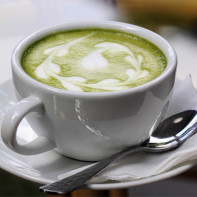 Foto af grøn te med mælk 4