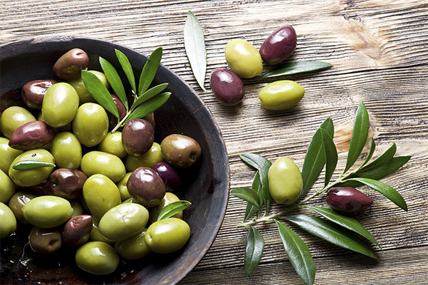 What is the difference between an olive and an olive