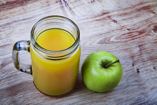 Výhody čerstvě vymačkané jablečné šťávy