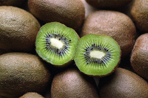 How to Choose and Store a Kiwi