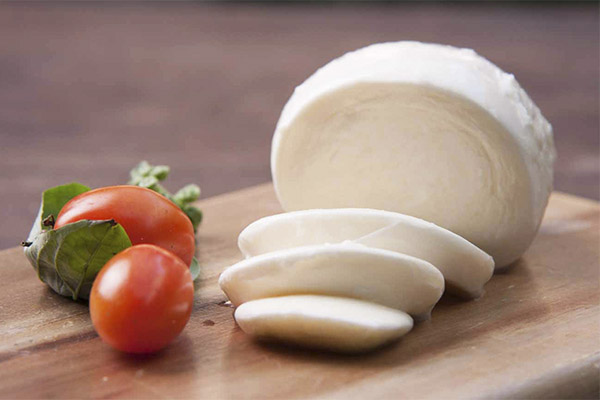 The benefits and harms of mozzarella