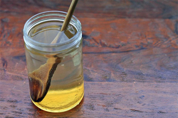 Les bienfaits du miel avec de l'eau le matin à jeun