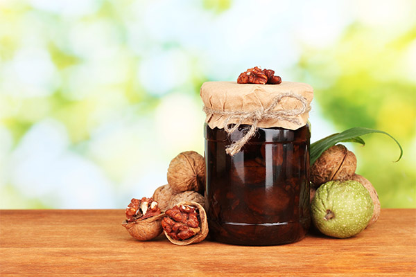 Výhody džemu ze zelených vlašských ořechů