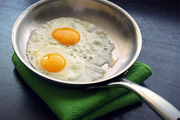 Comment cuire des œufs au plat
