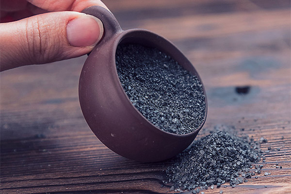 How to make black salt