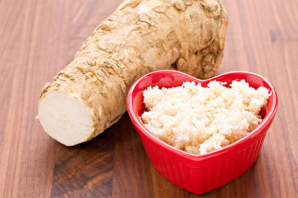 Recipes of folk medicine based on horseradish