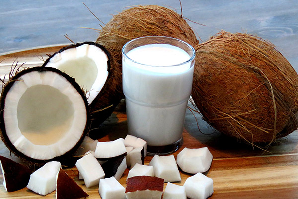 ココナッツミルクの作り方