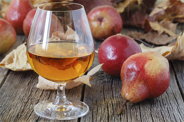 梨の果汁をワインにする方法
