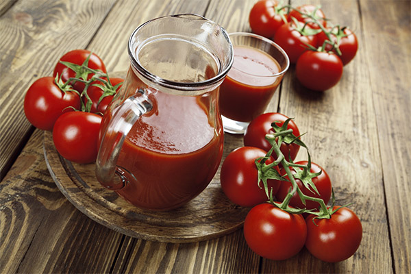 How to choose and store the tomato juice