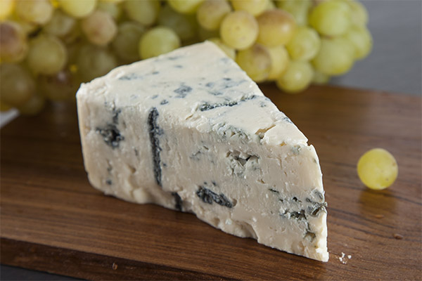 Plísňový sýr na hubnutí