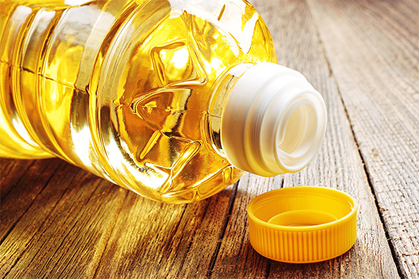 What is the difference between vegetable oil and sunflower oil?
