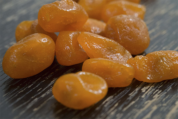 Jak vybrat a skladovat sušený kumquat