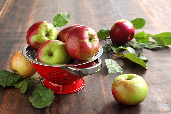 Fordele og ulemper ved æbler