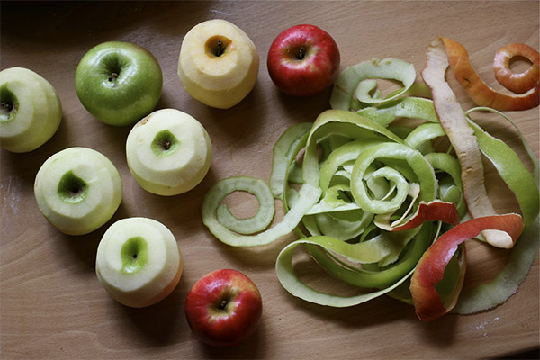 リンゴの皮の効用と弊害