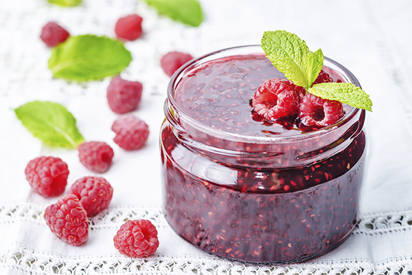 The benefits and harms of raspberry jam