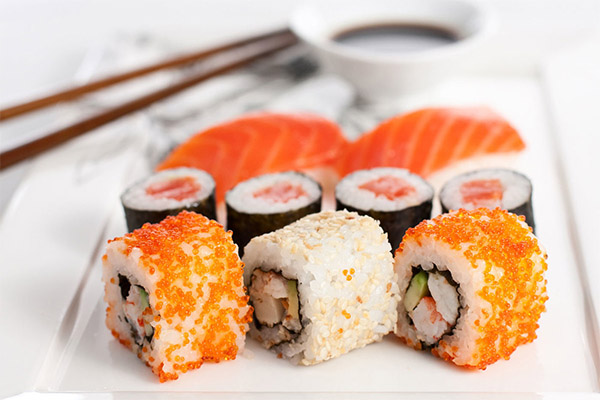 Fordele og ulemper ved sushi og ruller