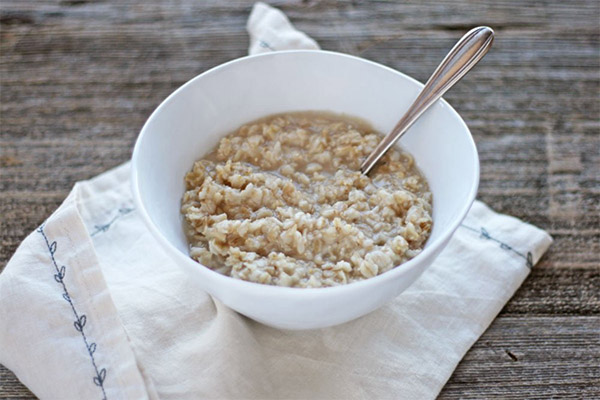 The usefulness of oat flakes porridge