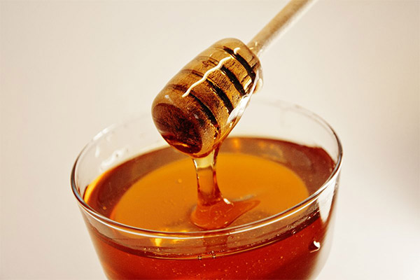 Use of mountain honey in cosmetology