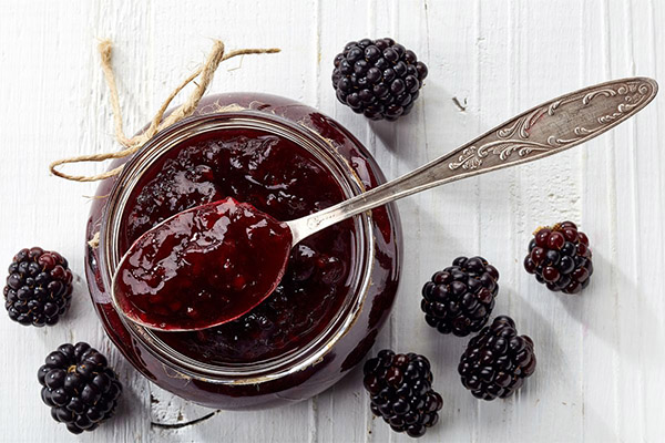 How to cook blackberry jam