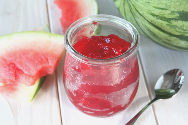 Sådan laver du marmelade af vandmelonmasse