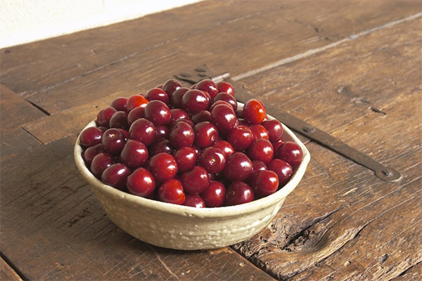 How to choose a cherry jam