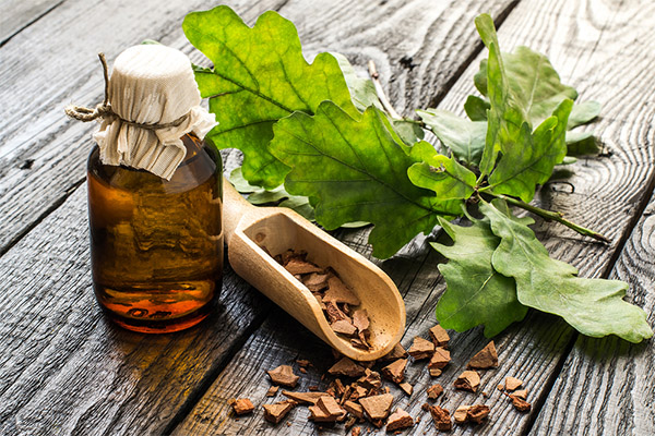 Types of medicinal compositions with oak bark