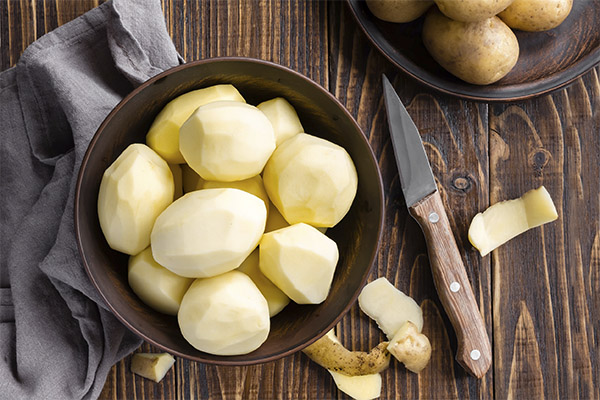 Wie man Kartoffeln schnell schält