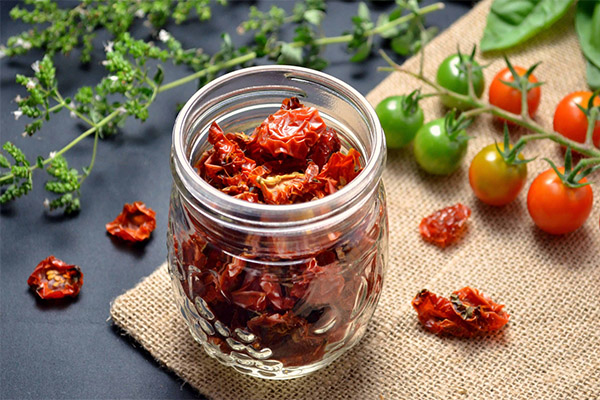 How to store dried tomatoes