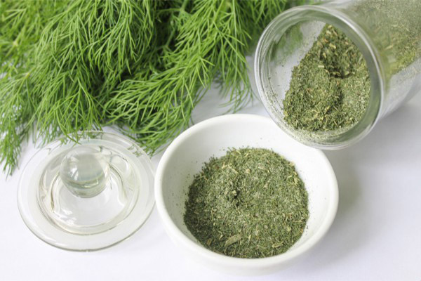 How to Store Dried Dill