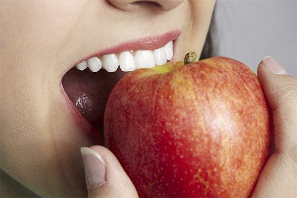 Hvilken frugt er god for dine tænder