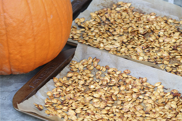 How to Dry Pumpkin Seeds in the Oven
