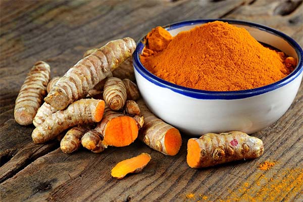 In what dishes and drinks turmeric can be added