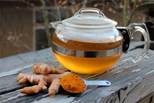 Fordele og skadevirkninger af gurkemeje te