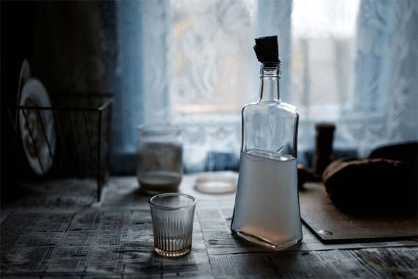 How moonshine affects the human body