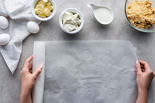 Jak nahradit pergamenový papír při pečení
