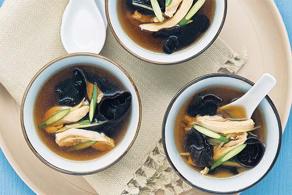 Soup with wood mushrooms