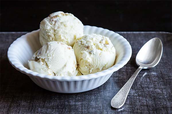 Ice cream with gorgonzola