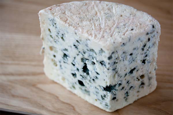 The benefits of Roquefort cheese