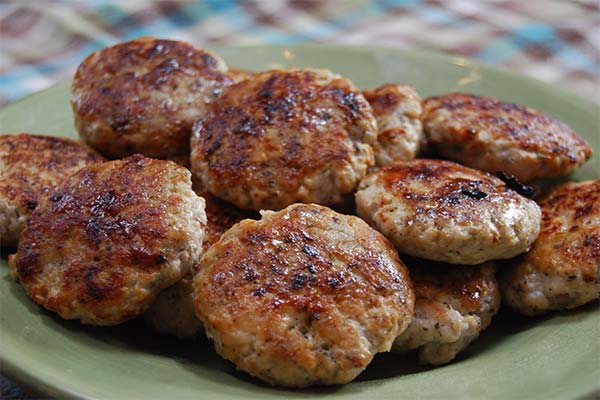 Step by step recipe for juicy and tasty cutlets