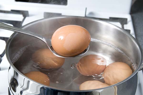 How to know if the eggs are boiled