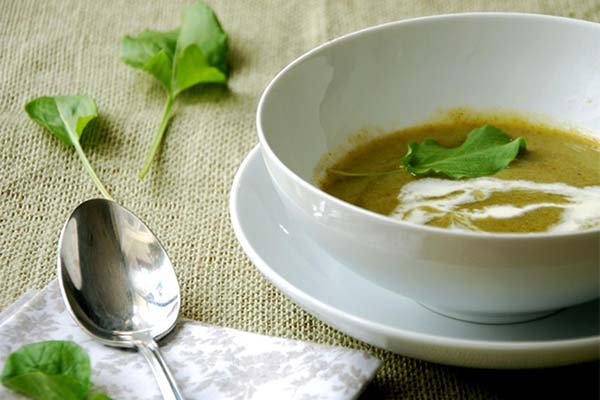 Sorrel cream soup