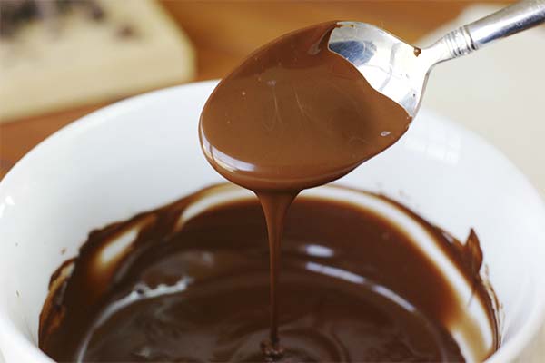 Features of melting different kinds of chocolate
