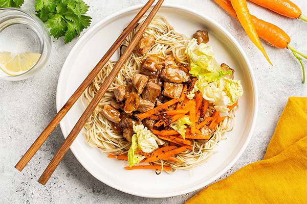 Asian rice noodles with turkey